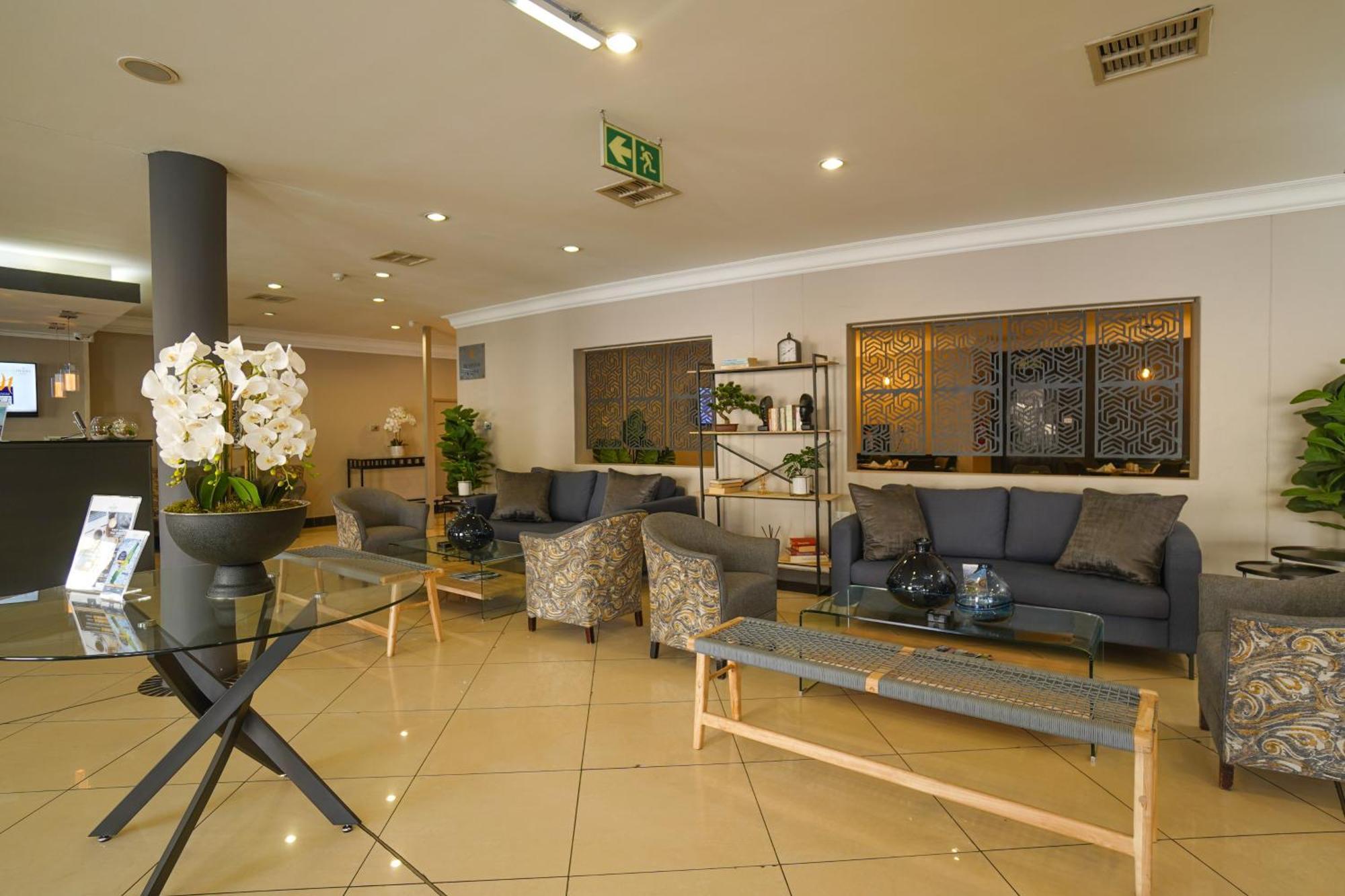 Inani Hotel Gallagher Midrand Buitenkant foto